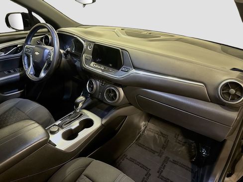 Used 2020 Chevrolet Blazer LT image 34