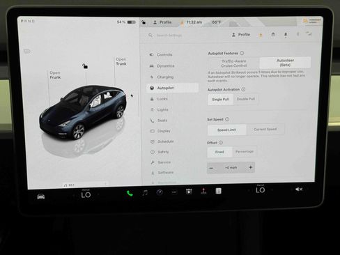 Used 2024 Tesla Model Y Long Range AWD/4WD image 28