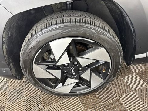 Used 2024 Hyundai Kona Limited AWD/4WD image 27