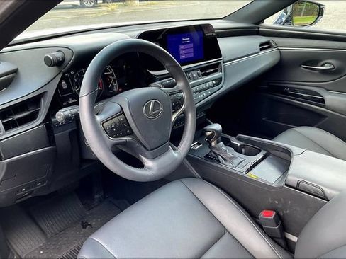Certified 2024 Lexus ES 350 w/ Premium Package FWD image 2