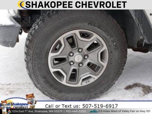 Used 2010 Jeep Wrangler Unlimited Rubicon image 6