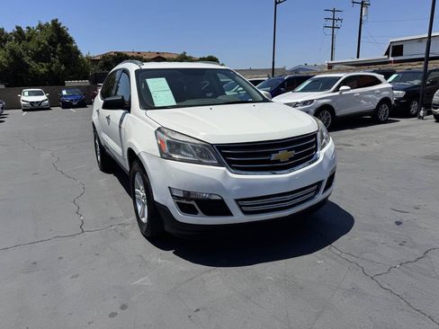 Used 2014 Chevrolet Traverse LT FWD image 9