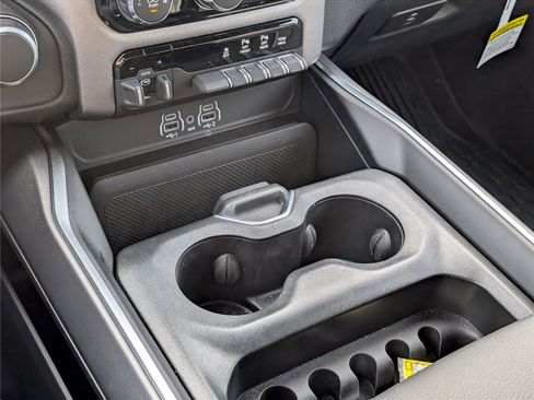 New 2026 RAM 1500 Big Horn AWD/4WD image 19