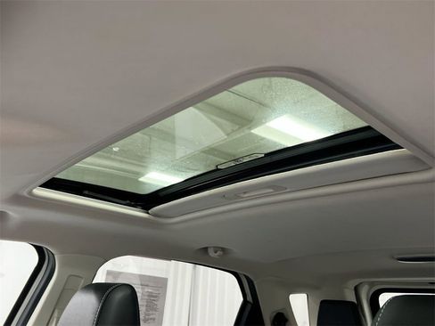 Used 2021 Ford EcoSport Titanium image 19