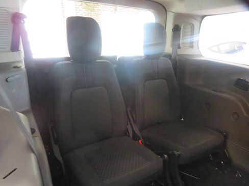 Used 2020 Ford Transit Connect XLT FWD image 22