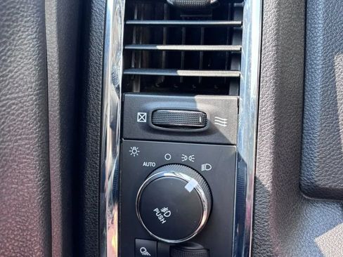 Used 2016 RAM 2500 Laramie AWD/4WD image 9