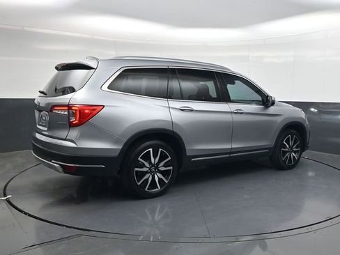Used 2019 Honda Pilot Touring image 4