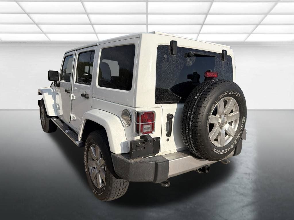 Used 2017 Jeep Wrangler Unlimited Sahara w/ Mopar Chrome Edition Group AWD/4WD image 4