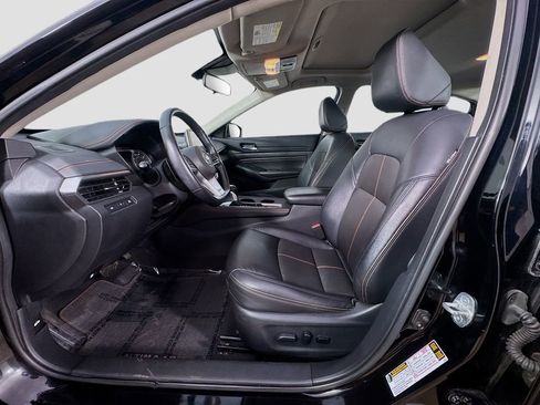 Used 2021 Nissan Altima 2.5 SR w/ SR Premium Package AWD/4WD image 24