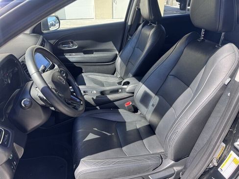 Used 2021 Honda HR-V EX-L image 14
