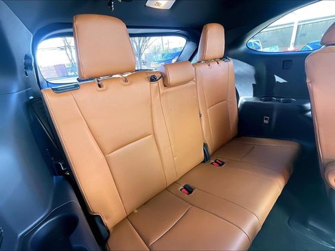 Used 2024 Toyota Highlander Platinum image 33