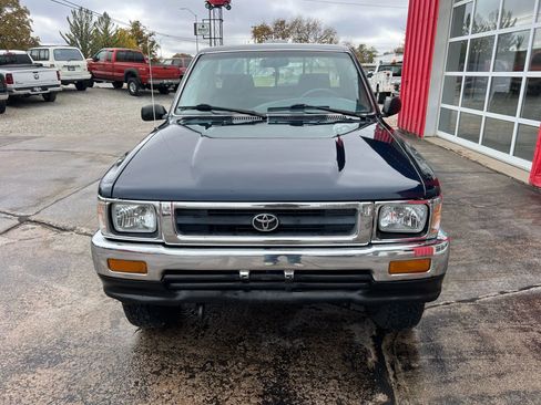 Used 1994 Toyota Pickup DX AWD/4WD image 3