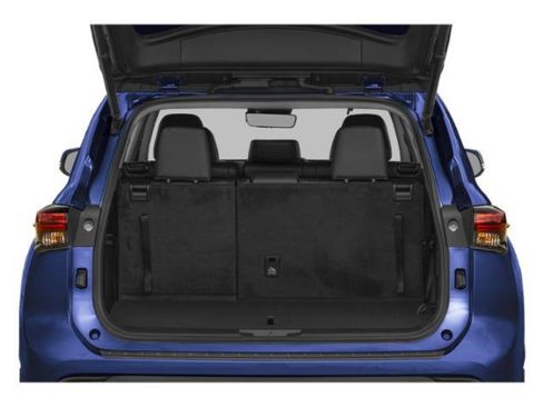 Used 2026 Toyota Highlander XLE image 10