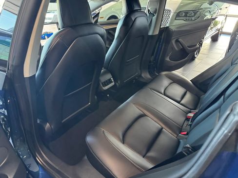 Used 2022 Tesla Model 3 Long Range AWD/4WD image 18