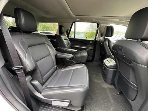 New 2025 Lincoln Navigator Reserve AWD/4WD image 25