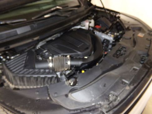 Used 2025 Chevrolet Traverse LT image 28