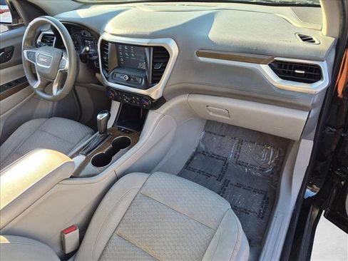 Used 2018 GMC Acadia SLE w/ LPO, Cargo Package FWD image 18