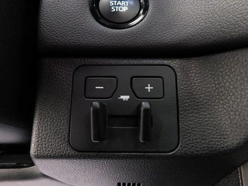 Used 2025 Toyota Tundra Limited image 31