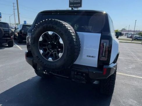 New 2025 GMC Hummer EV 3X w/ Extreme Off-Road Package AWD/4WD image 9