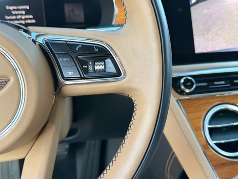 Used 2021 Bentley Continental GT image 36
