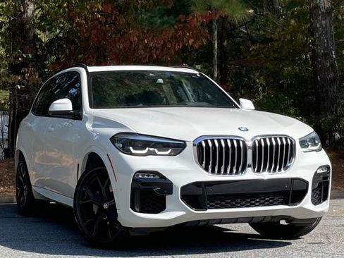Used 2021 BMW X5 xDrive40i w/ M Sport Package image 9