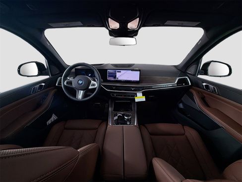 New 2026 BMW X5 xDrive50e w/ M Sport Package image 9