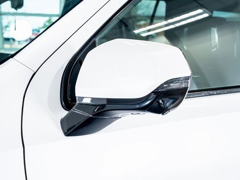 Used 2023 Cadillac Escalade V w/ LPO, ONYX Package image 22