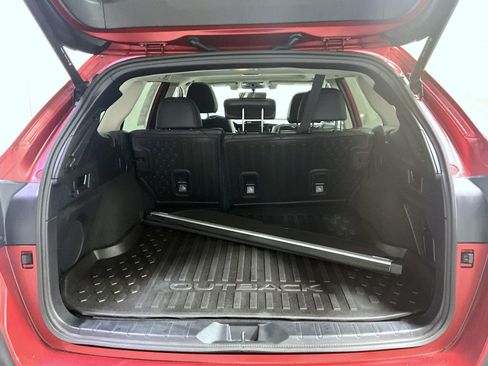 Used 2022 Subaru Outback Limited image 9