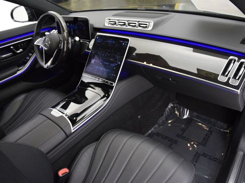 Certified 2023 Mercedes-Benz S 580 4MATIC Sedan image 15