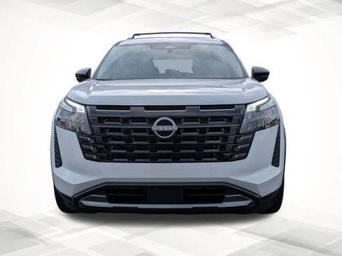 New 2026 Nissan Pathfinder SL image 8