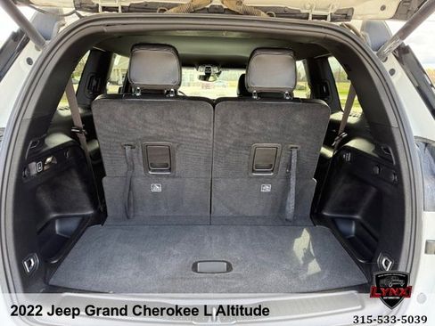 Used 2022 Jeep Grand Cherokee L Laredo AWD/4WD image 38