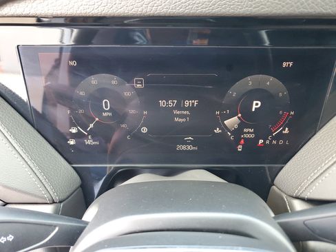 Used 2025 GMC Yukon Denali RWD image 27