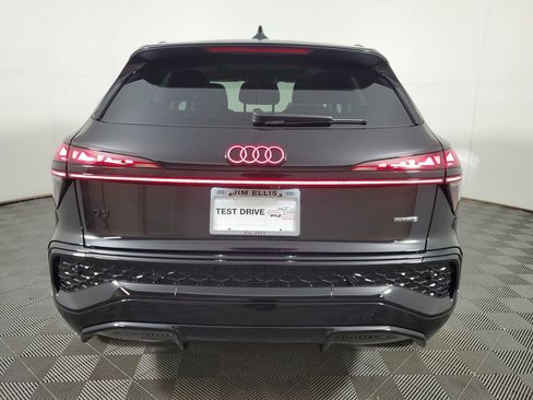 New 2026 Audi Q3 quattro 2.0T AWD/4WD image 5