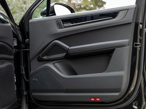 New 2025 Porsche Cayenne GTS image 52