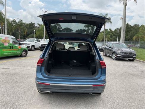 Used 2019 Volkswagen Tiguan SEL w/ 3rd Row Seat Package AWD/4WD image 7