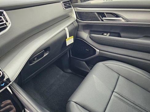 New 2026 Jeep Grand Wagoneer Limited AWD/4WD image 28