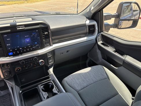 Used 2026 Ford F250 XLT w/ XLT Premium Package AWD/4WD image 29