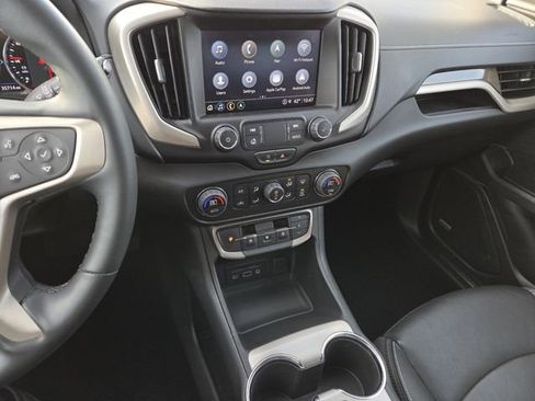 Used 2023 GMC Terrain Denali image 39