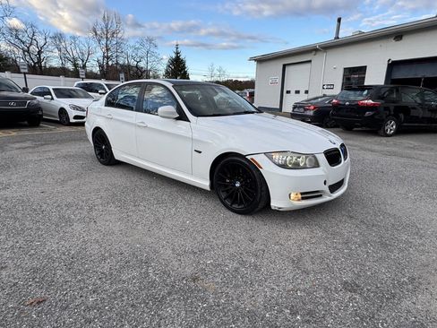 Used 2011 BMW 335i Sedan image 5