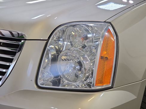 Used 2013 GMC Yukon SLT RWD image 30