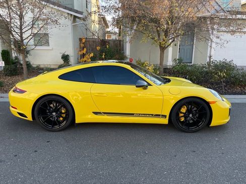 Used 2018 Porsche 911 Carrera T RWD image 8