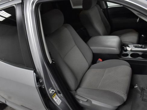 Used 2011 Toyota Tundra 4x4 Double Cab image 14