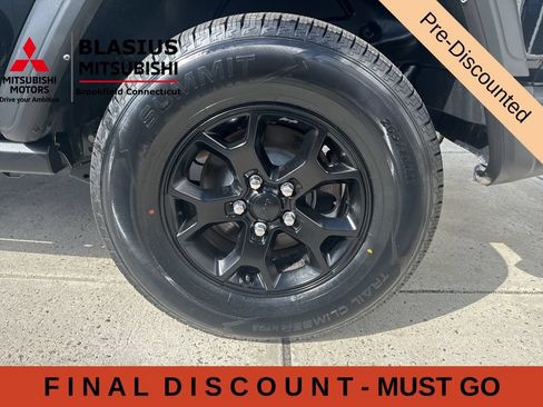 Used 2022 Jeep Wrangler Sport AWD/4WD image 24