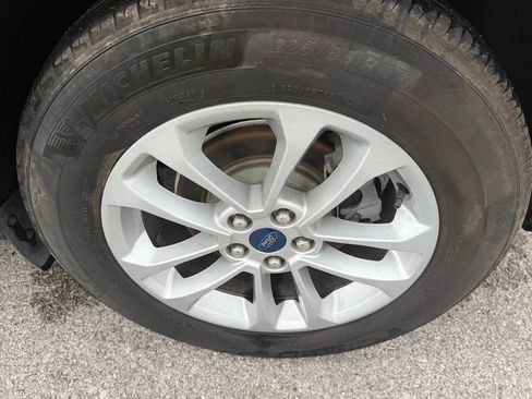 Used 2020 Ford Escape SE FWD image 31