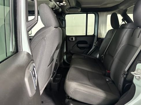 Used 2023 Jeep Wrangler Unlimited w/ Cold Weather Group image 25