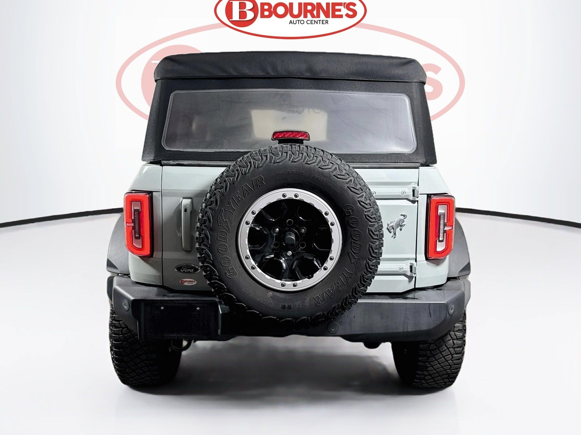 Used 2022 Ford Bronco Outer Banks w/ Sasquatch Package AWD/4WD image 9