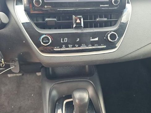 Used 2021 Toyota Corolla LE image 7