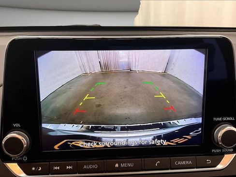 Used 2023 Nissan Altima 2.5 SV AWD/4WD image 14
