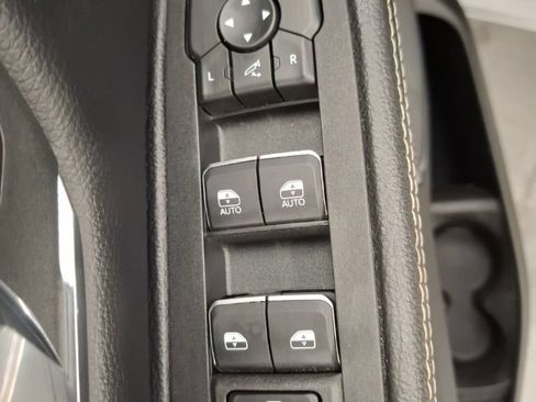 Used 2026 RAM 1500 Laramie AWD/4WD image 17