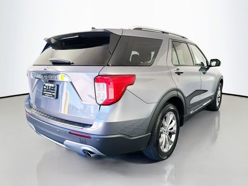 Used 2022 Ford Explorer Limited w/ Equipment Group 301A RWD image 7